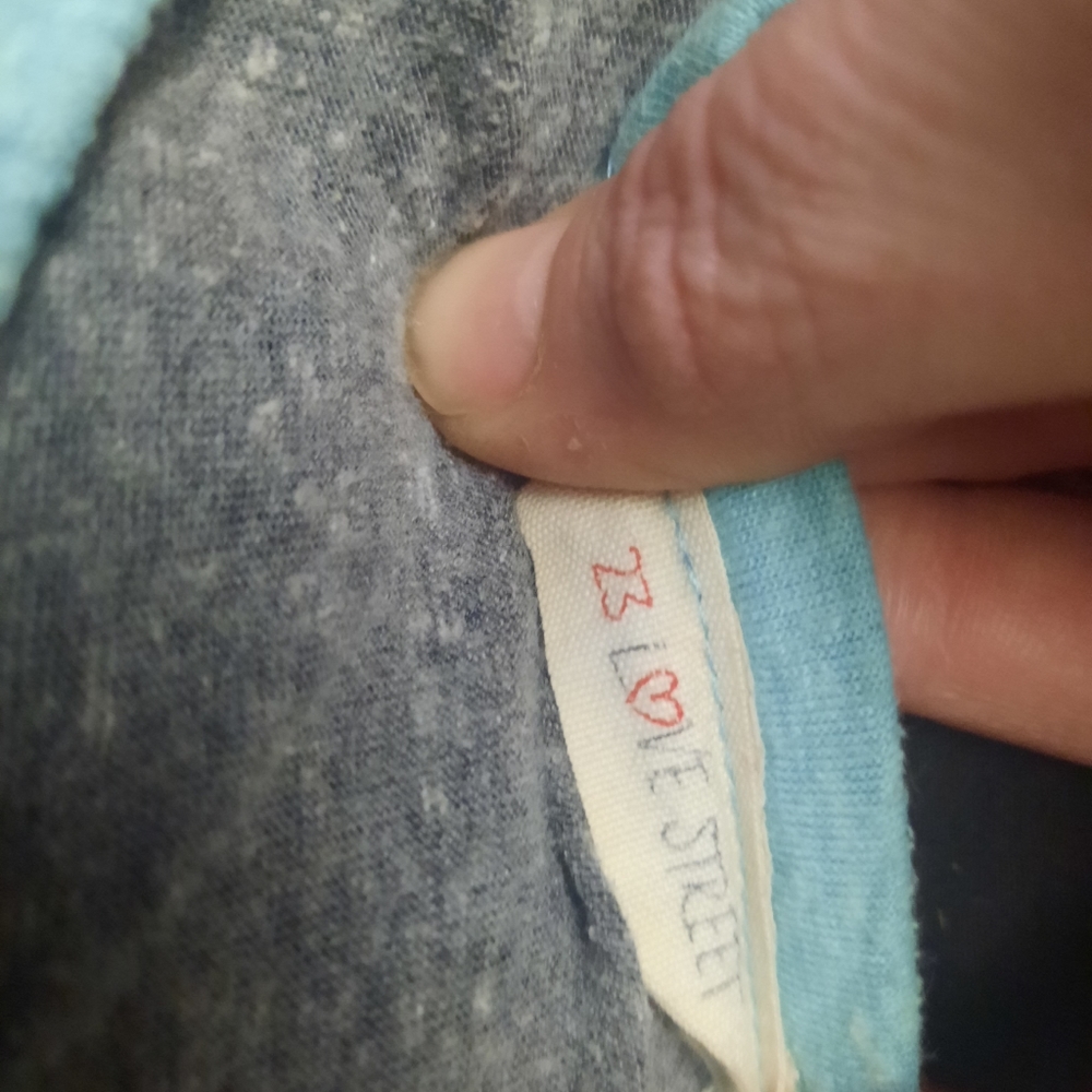 Shirt - Picture 2 of 2